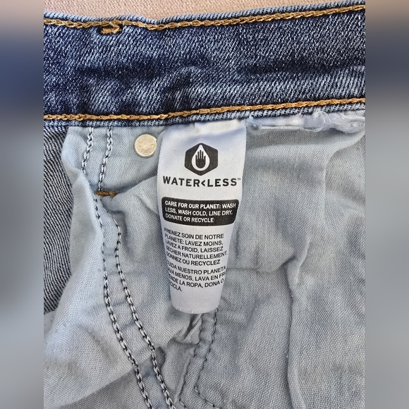 Levi's Women's Blue Jeans - Picture 8 of 8